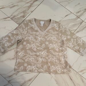 Alfred Dunner Beige Floral Long Sleeve Tee women